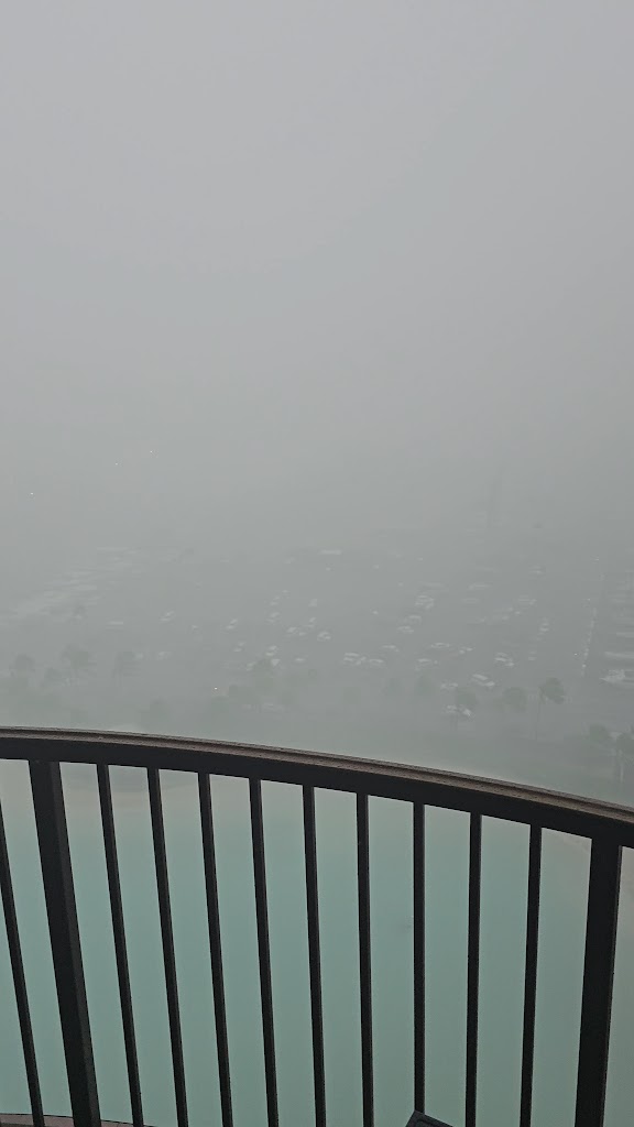  Hilton Hawaiian Village Gym