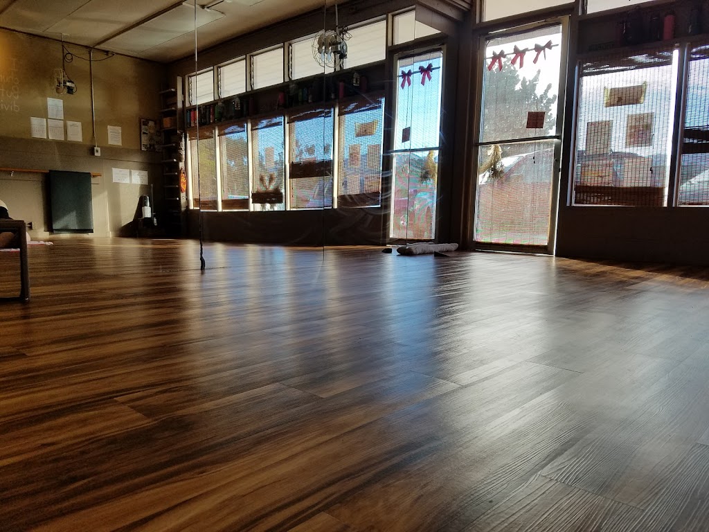  Hot Yoga North Shore