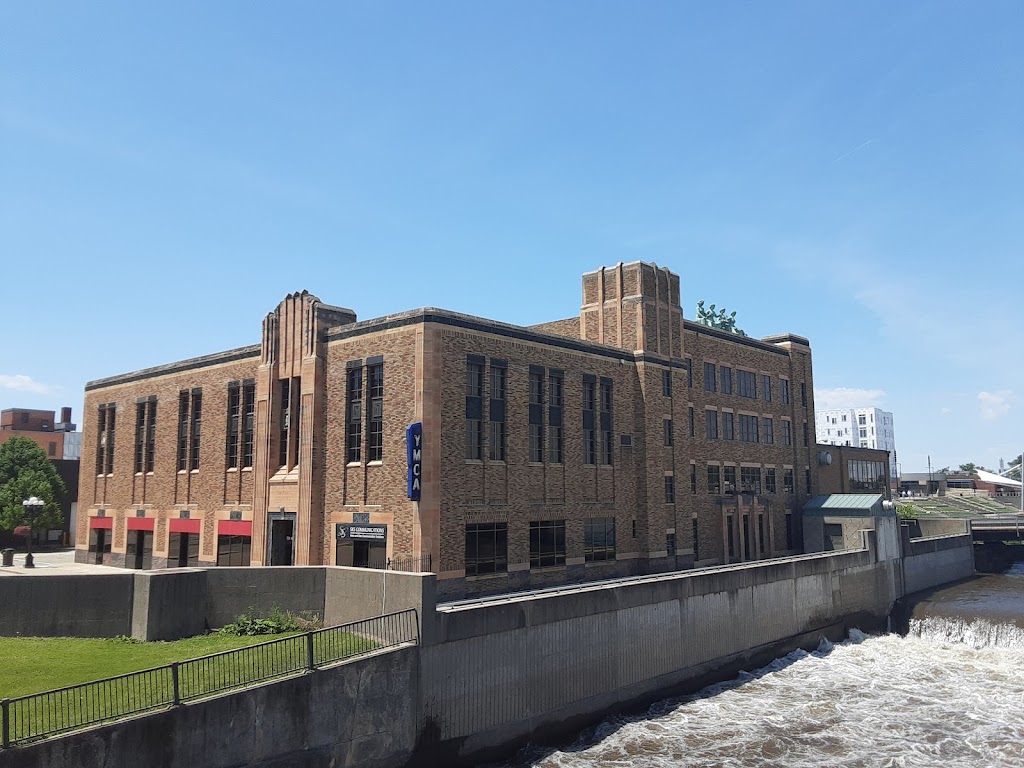  River Plaza Athletic Club