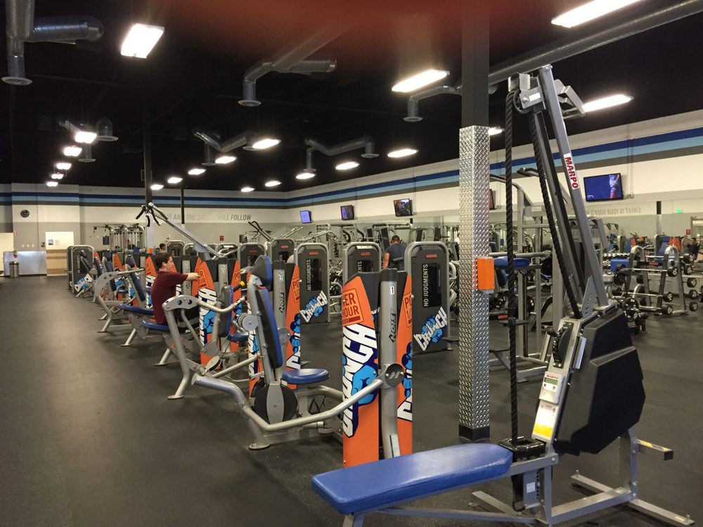  Crunch Fitness - La Verne