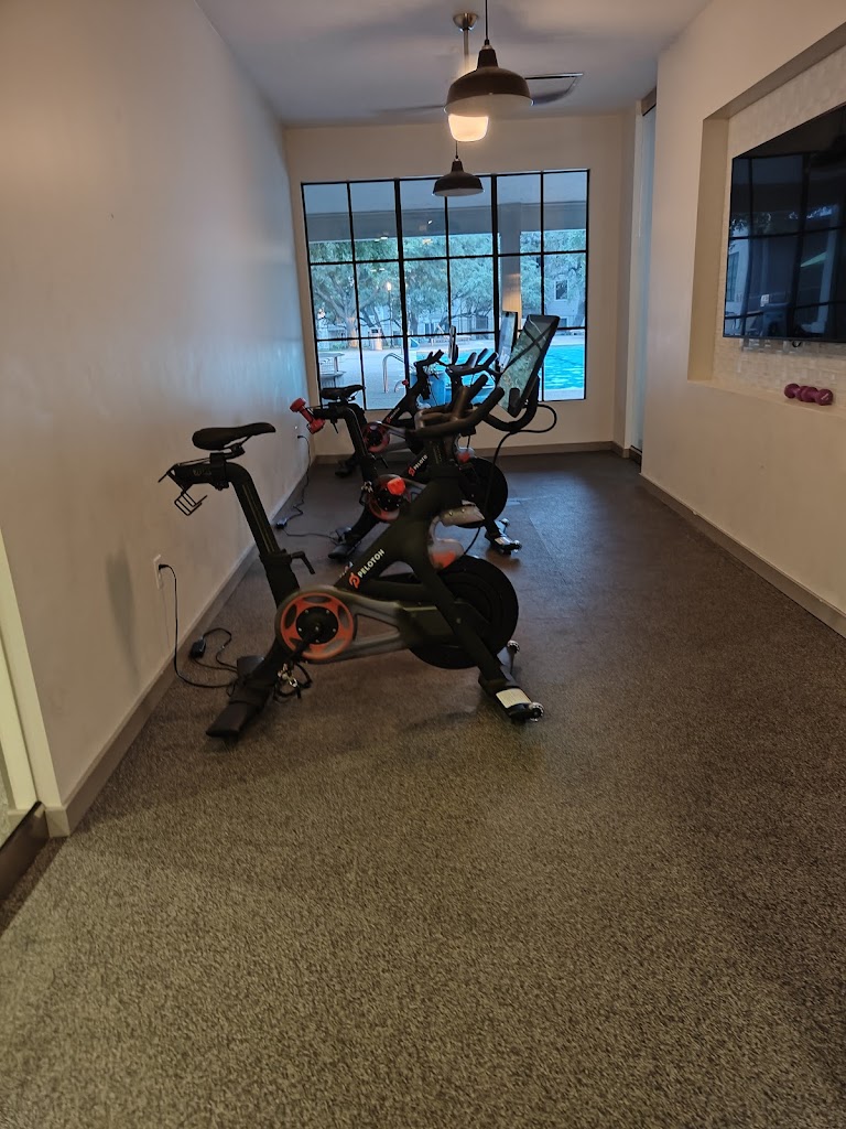  MONTEREY RANCH - Gym