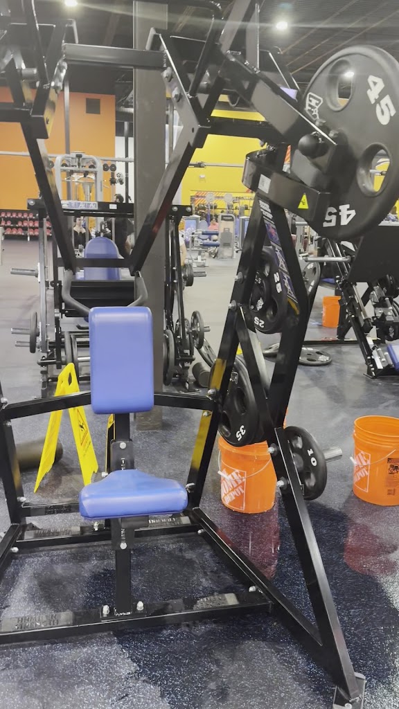  Crunch Fitness - Matthews