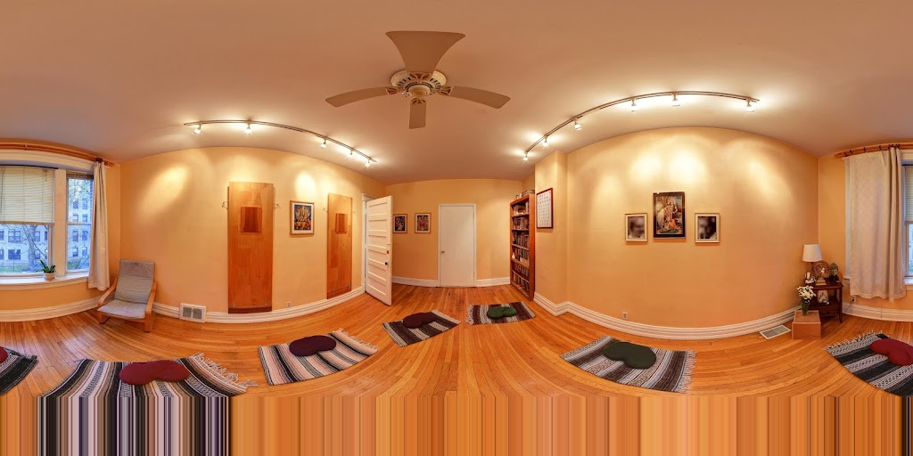  Sivananda Yoga Vedanta Center