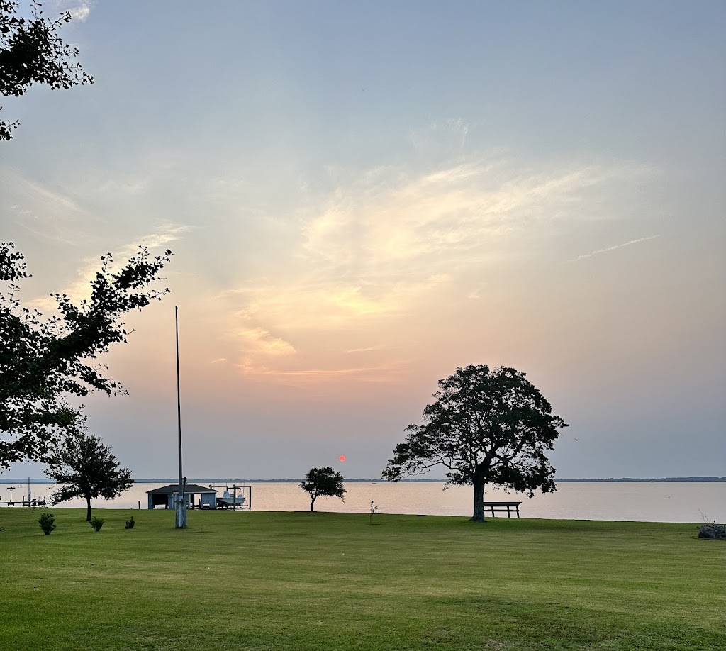  IslandLotus Yoga & Spa