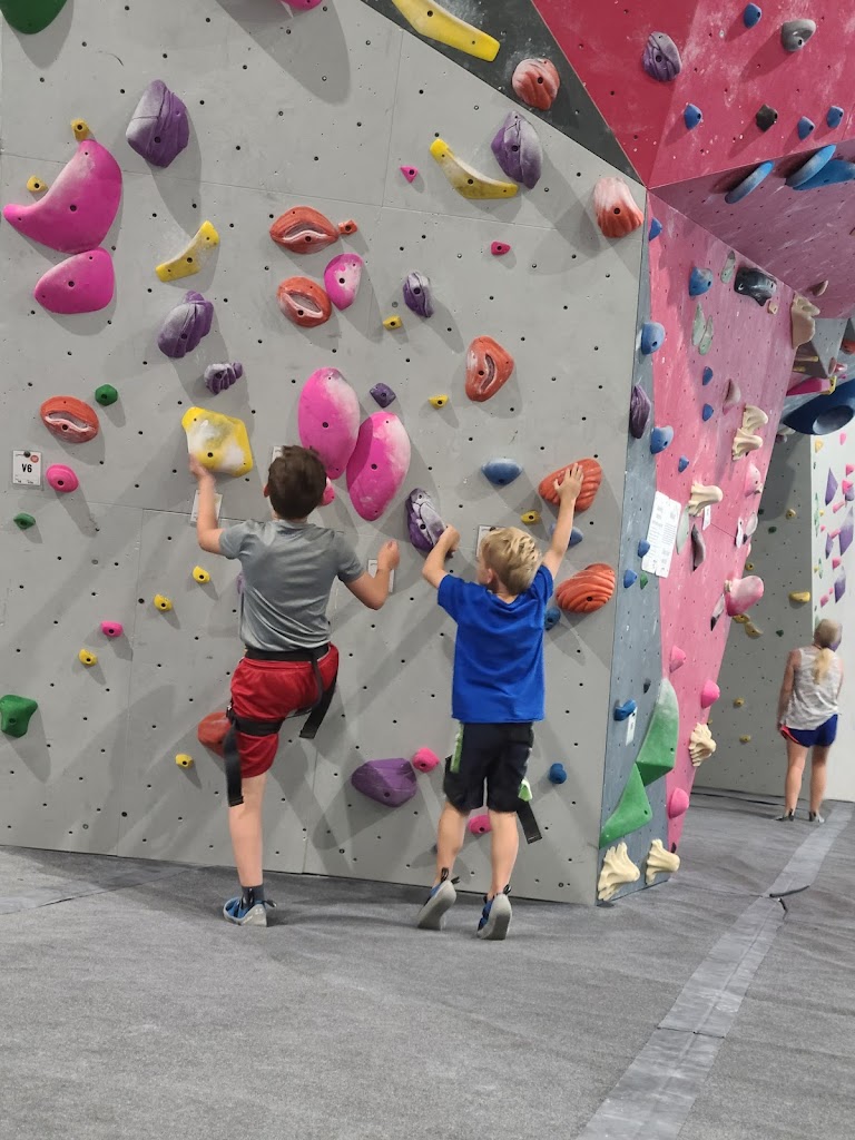  Inner Peaks Matthews