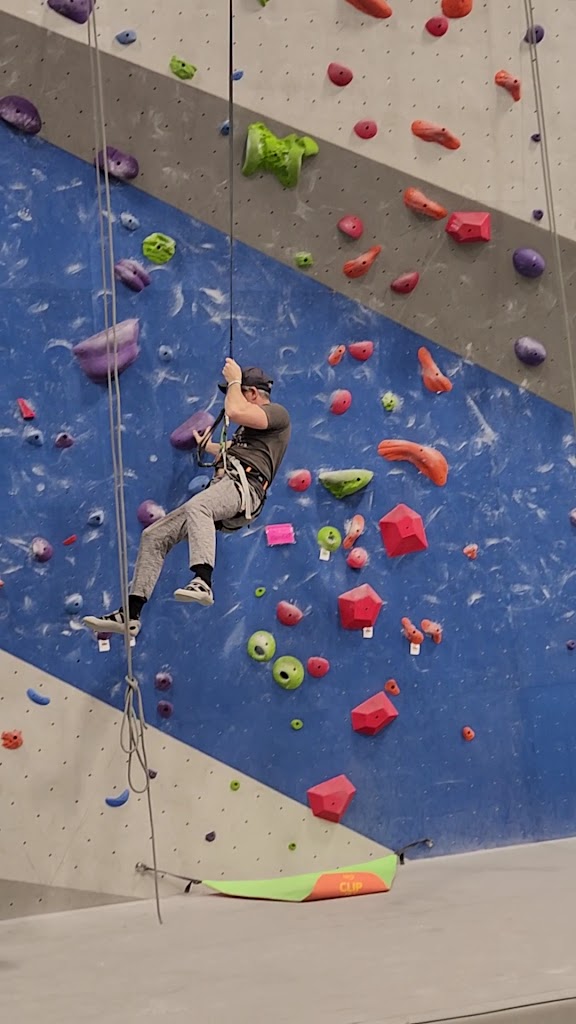  Frontier Climbing and Fitness