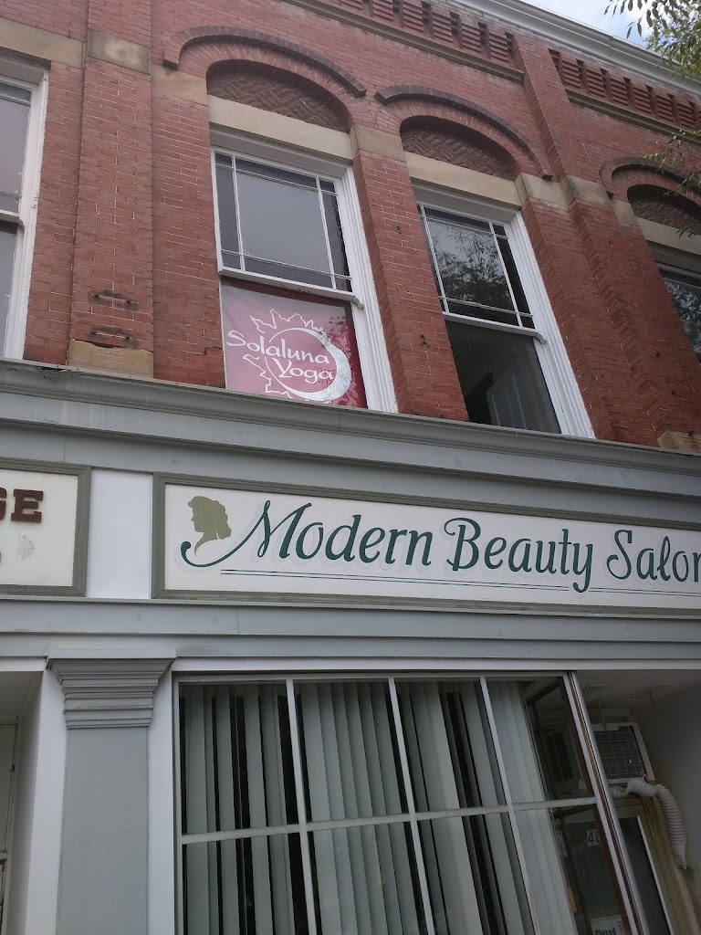  Solaluna Center For Yoga