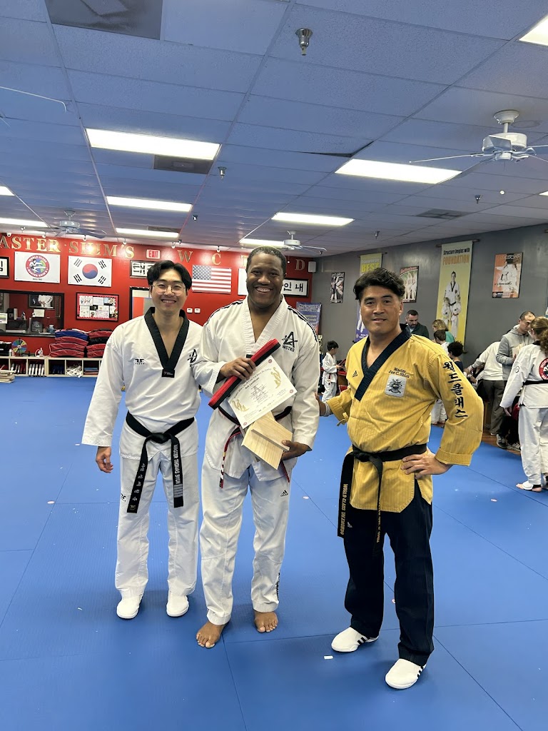  MASTER SHIM'S WORLD CLASS TAE KWON DO
