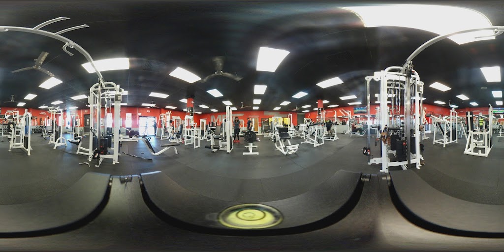  Muscle & Fitness Center