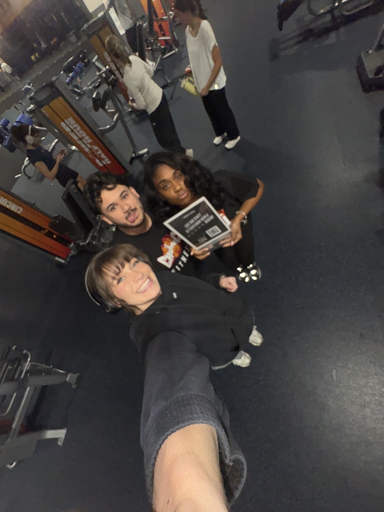  Crunch Fitness - Newark