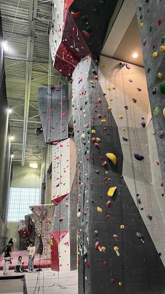  Lindseth Climbing Center