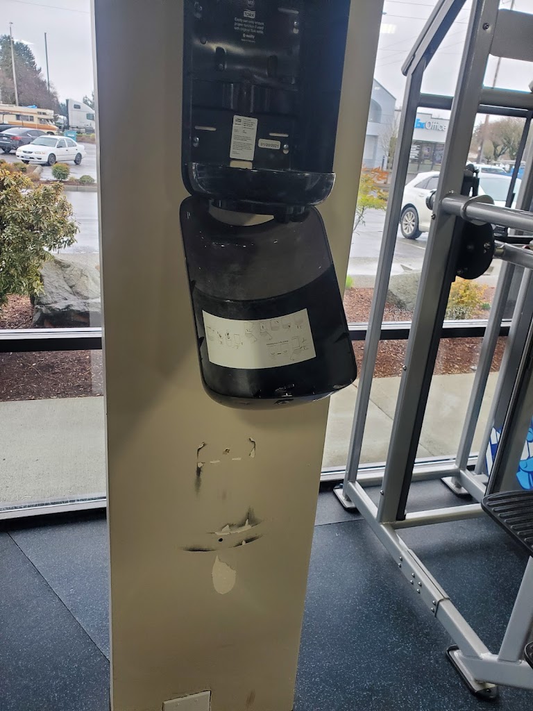  Crunch Fitness - Olympia