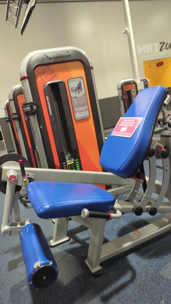  Crunch Fitness - Clinton Township