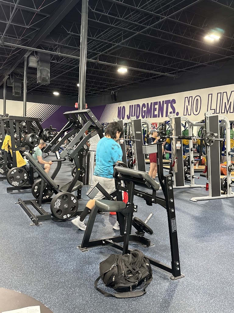  Crunch Fitness - Chamblee