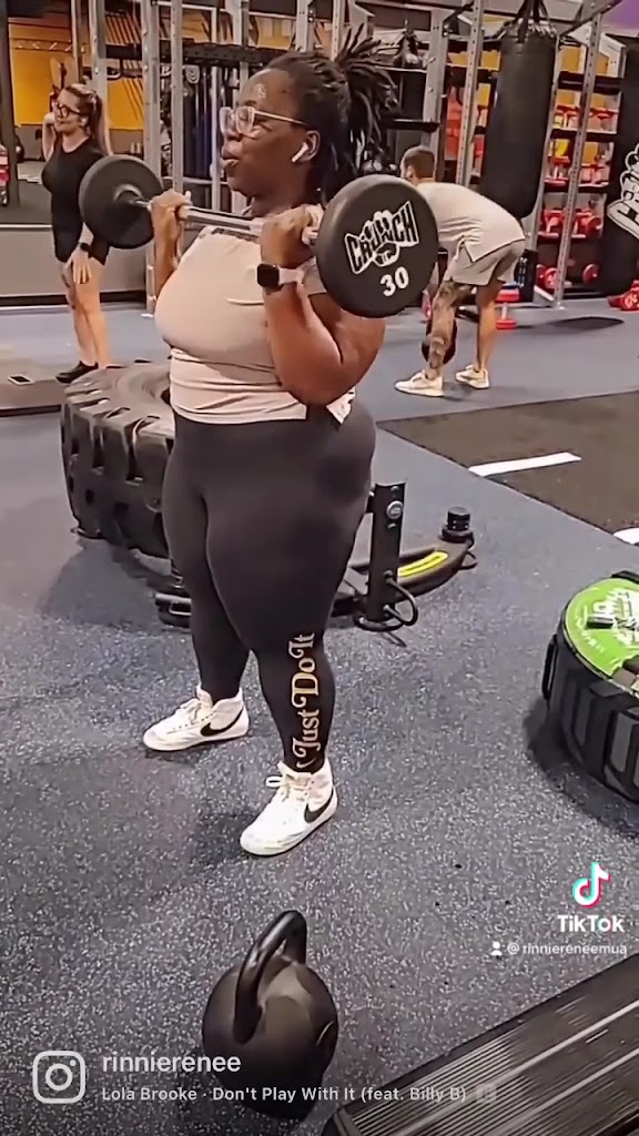  Crunch Fitness - Savannah