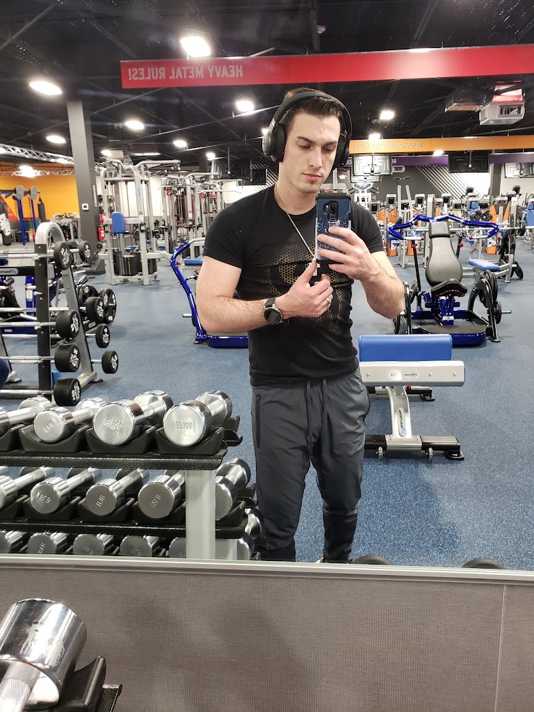  Crunch Fitness - Dewitt