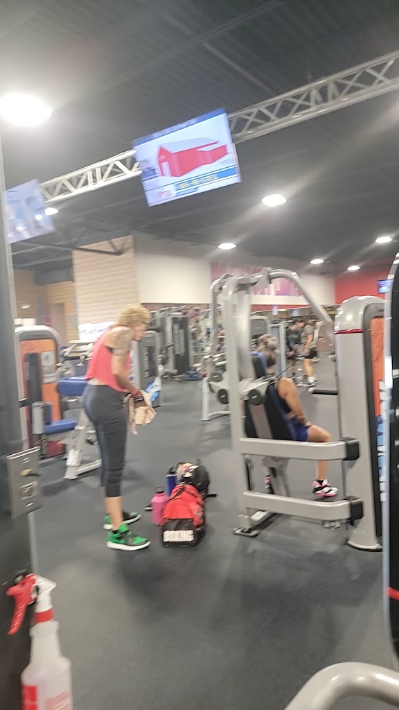  Crunch Fitness - Murfreesboro