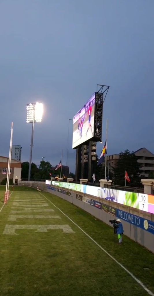  Glendale Sports Center