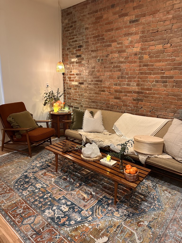  Sala Tree Yoga House