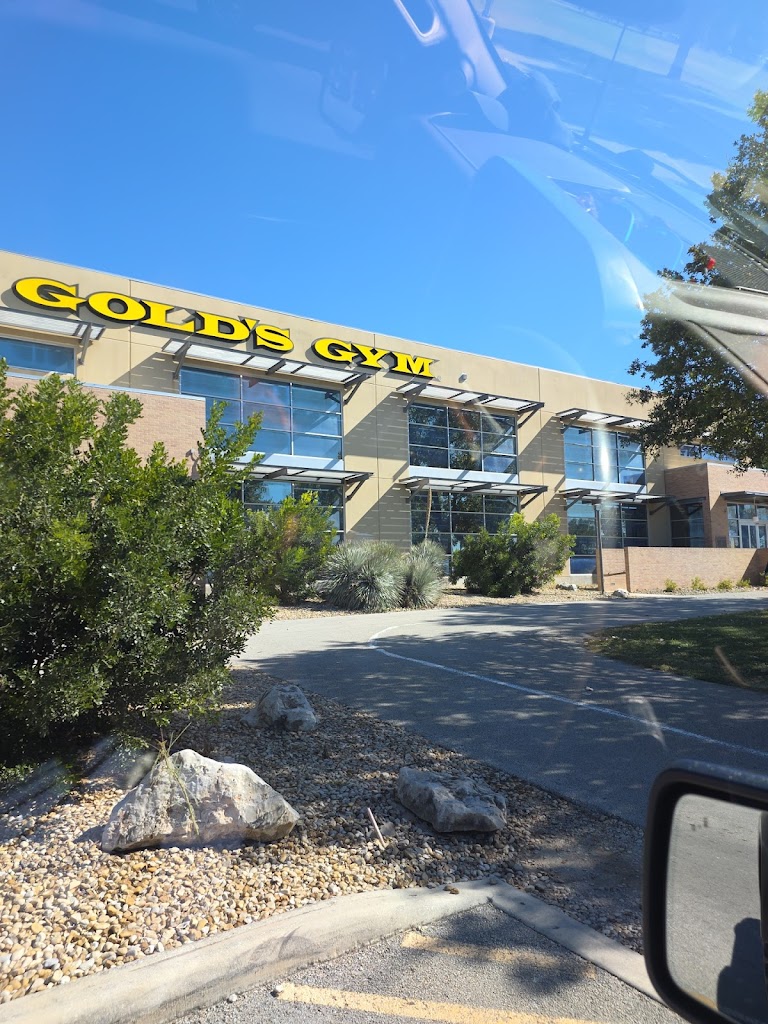  Gold's Gym San Antonio Medical Center