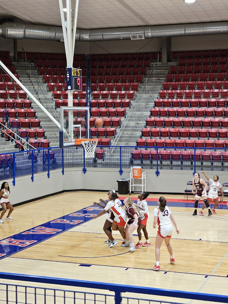  Howard Coliseum