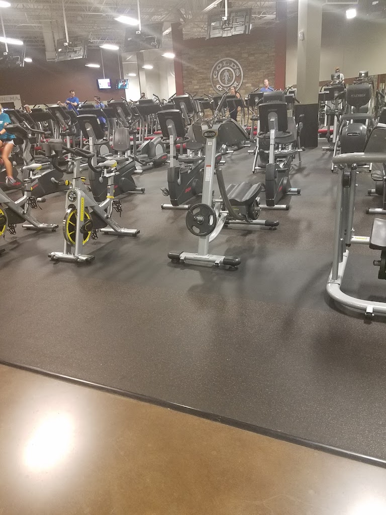 Gold's Gym
