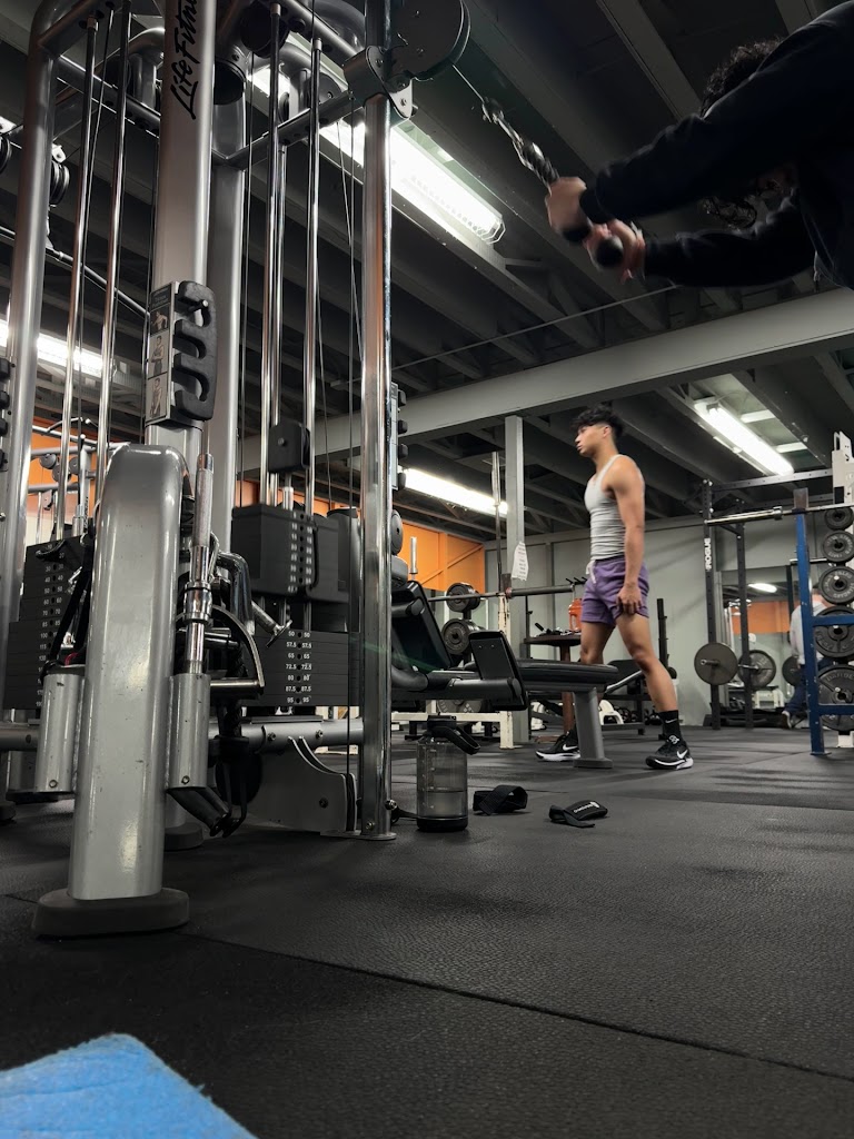  The Club-Total Fitness and Racquetball