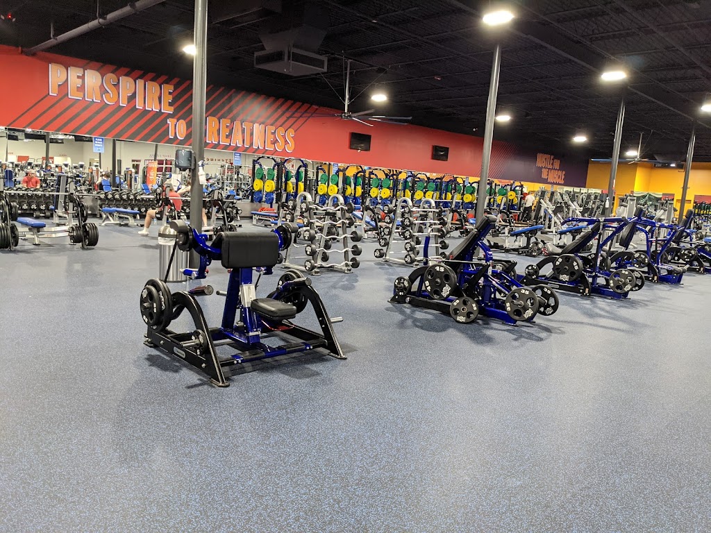  Crunch Fitness - Clarksville