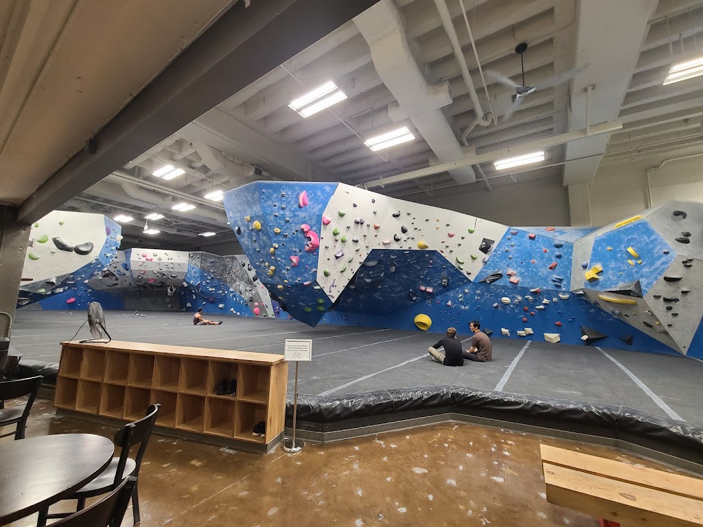  Movement Crystal City