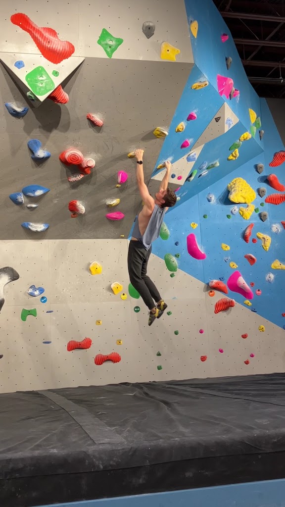 MW Climbing