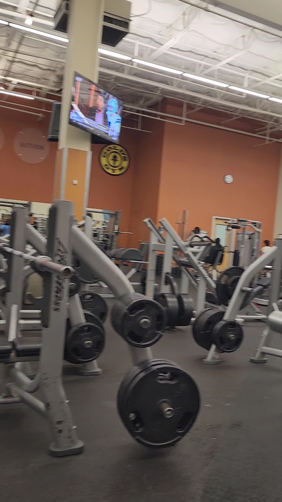  Gold's Gym Austin Westlake