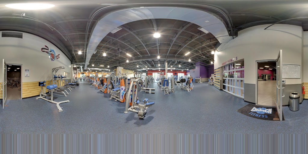  Crunch Fitness - Village District
