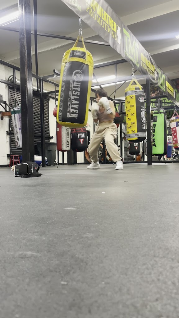  Mayweather Boxing Club