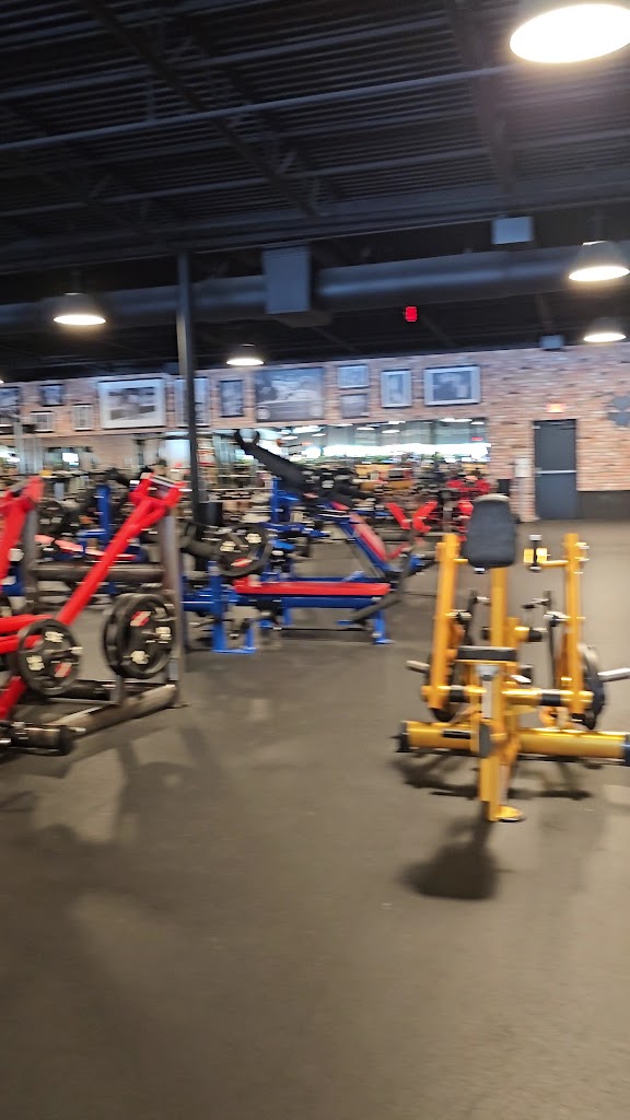  Gold's Gym Highland Meadows