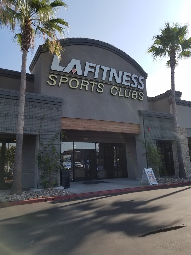  LA Fitness