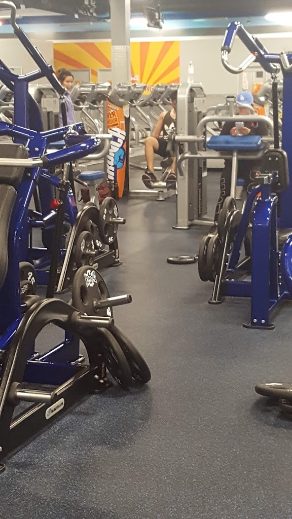  Crunch Fitness - Corona