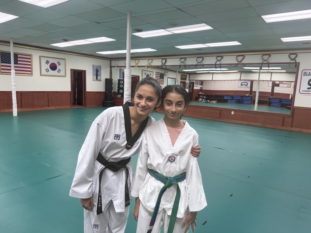  Hong's World Class Taekwondo Center