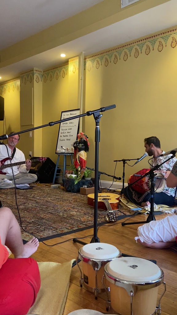  Bhakti Yoga DC