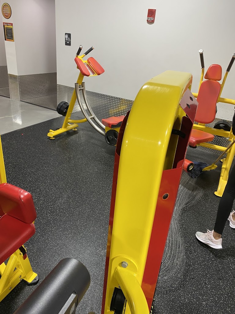  Retro Fitness