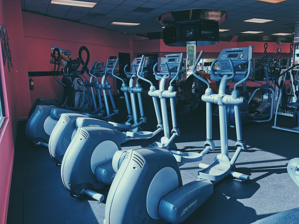  Fitness Worldwide Gyms - Ladies' Only Location