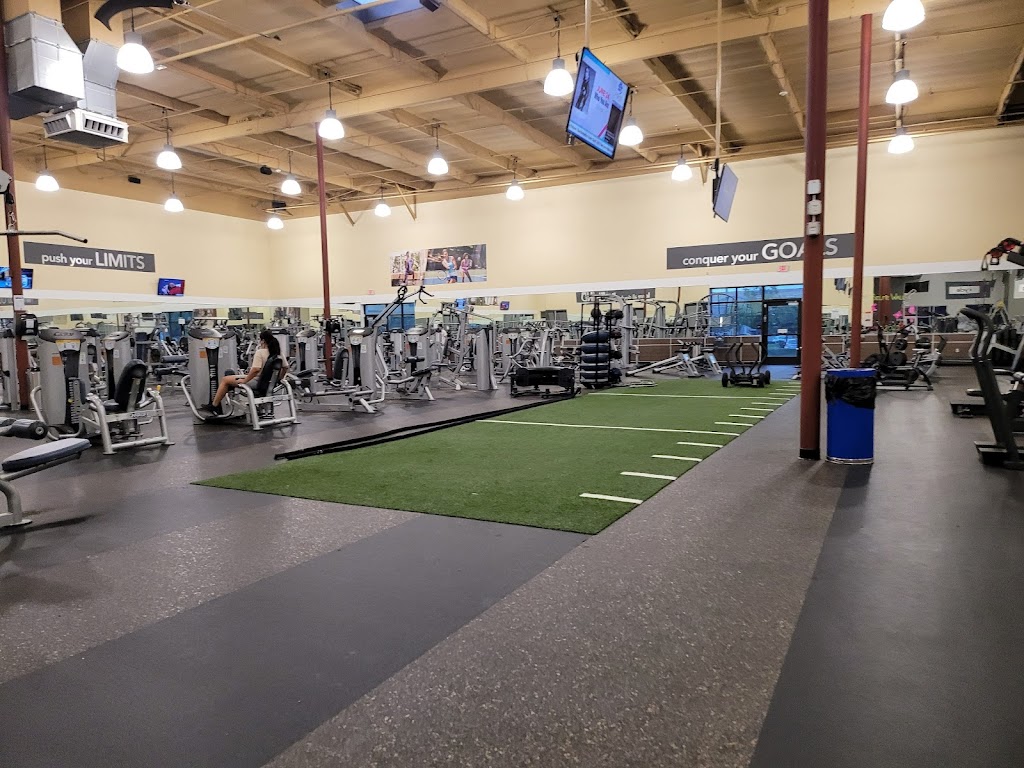 24 Hour Fitness
