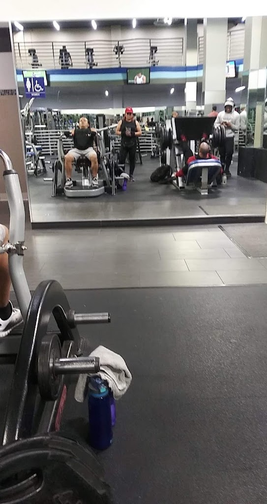  Crunch Fitness - Palmdale