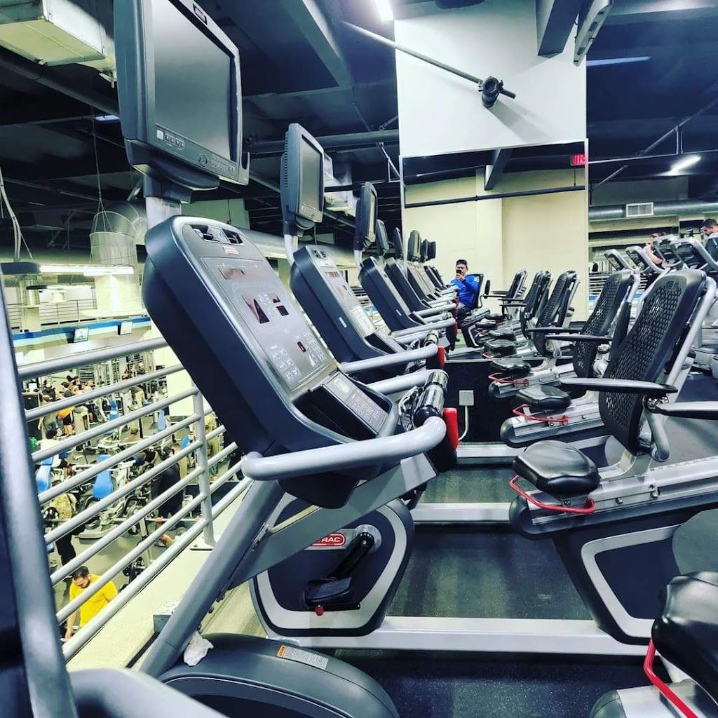  Crunch Fitness - Palmdale