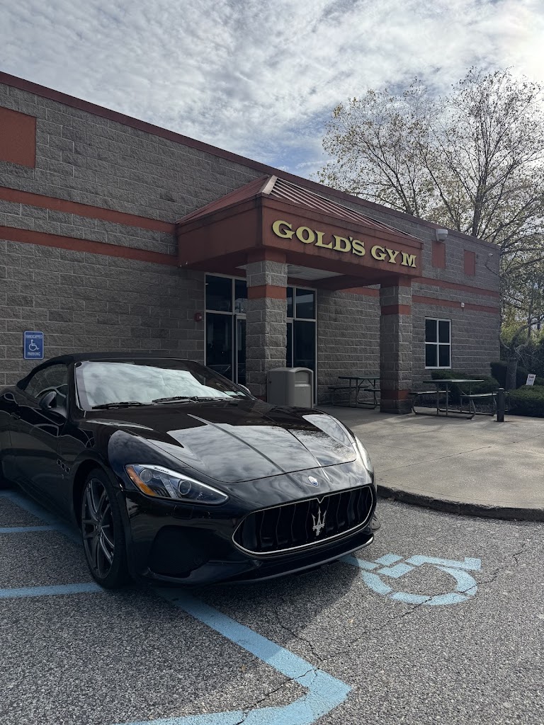  Gold's Gym