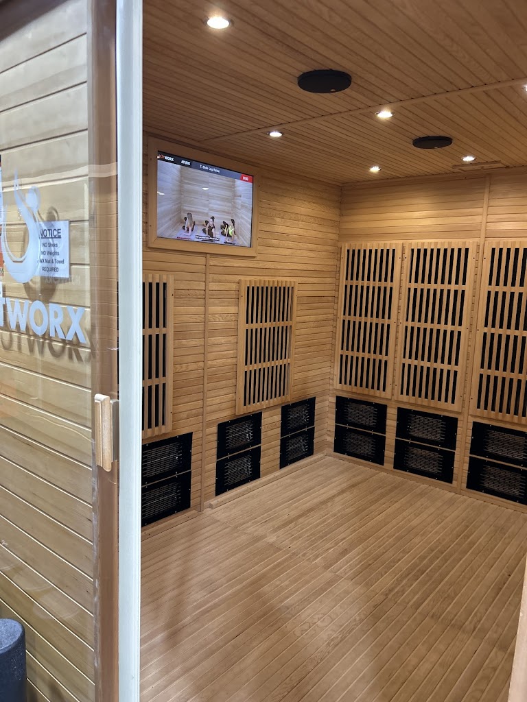  HOTWORX - Wilmington, NC - Monkey Junction