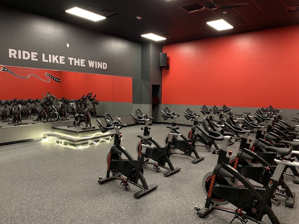  Crunch Fitness - Canton