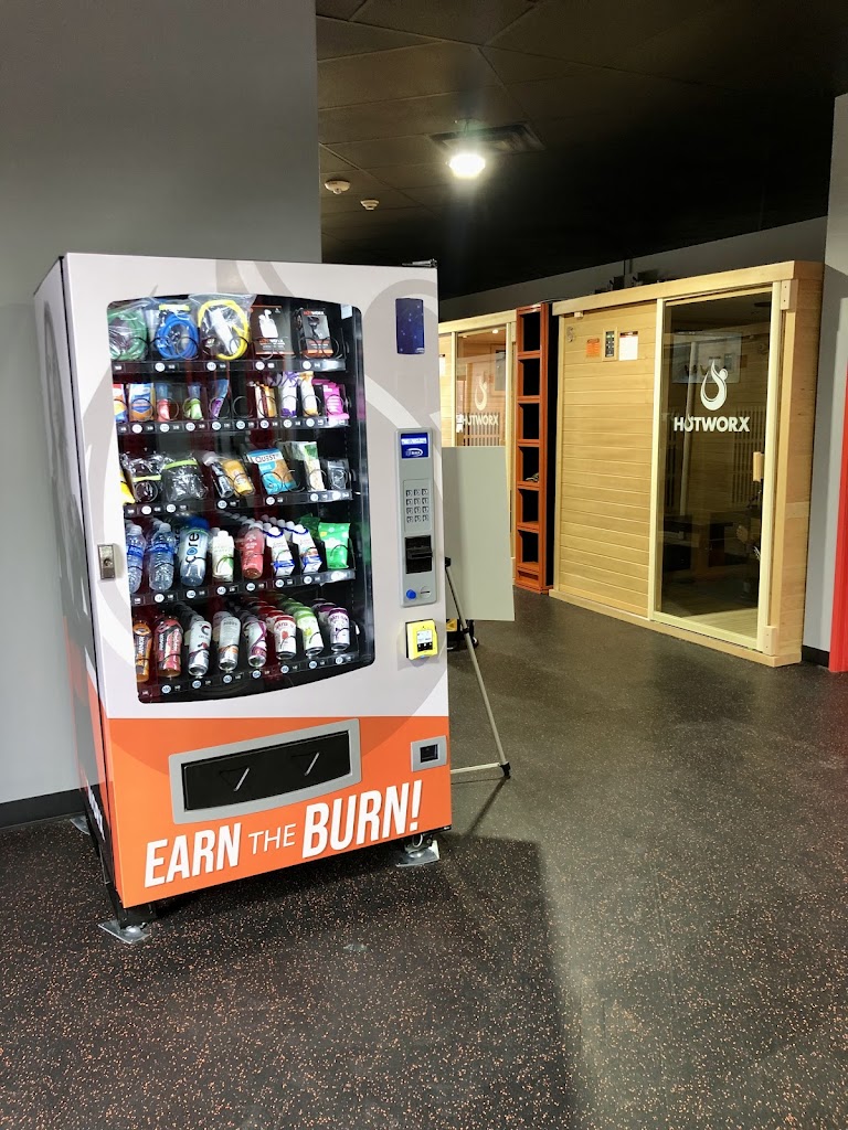  HOTWORX - Littleton - Wadsworth and Bowles