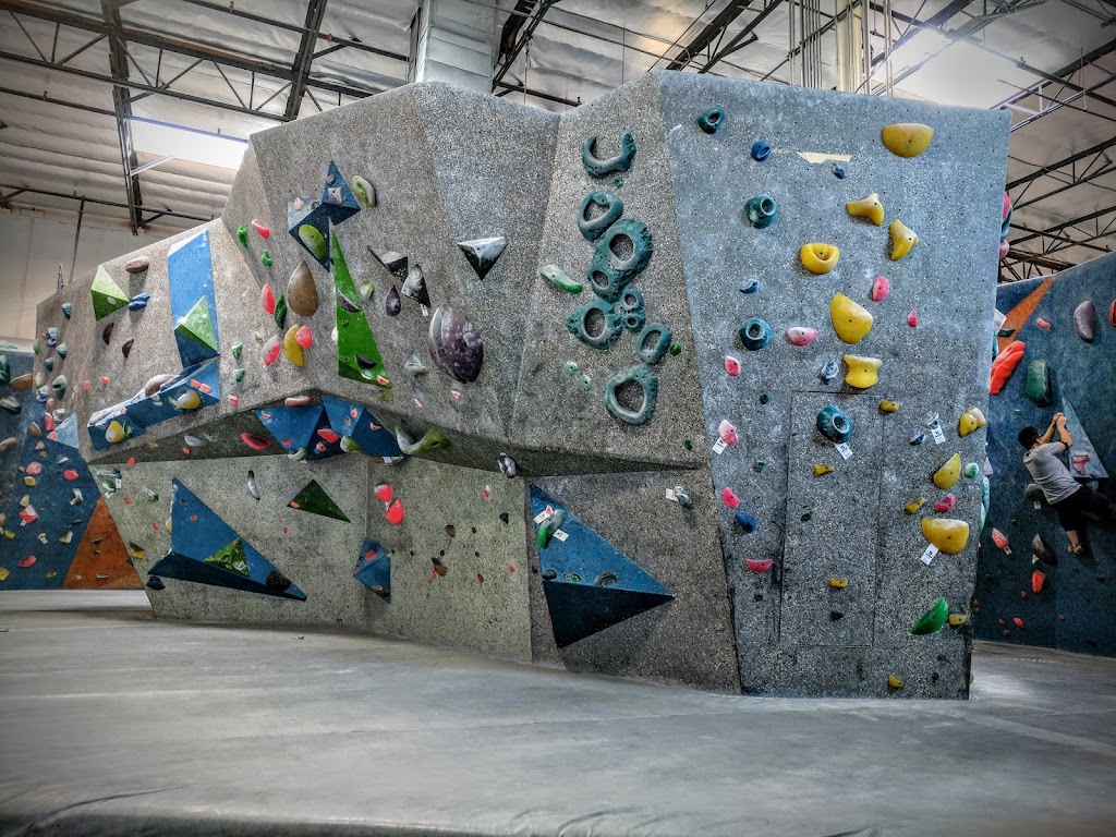  Hangar 18 Indoor Climbing Gym - Rancho Cucamonga