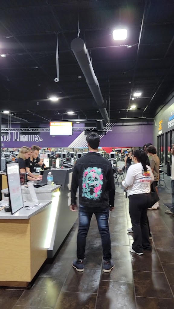  Crunch Fitness - Sarasota University