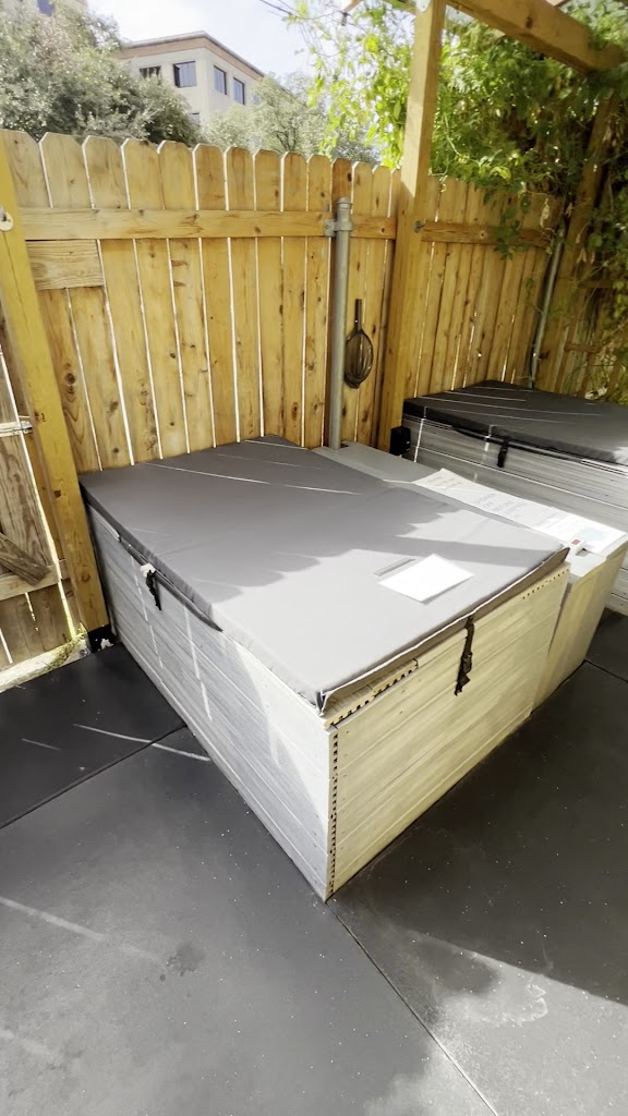  Dane's Body Shop - Hyde Park